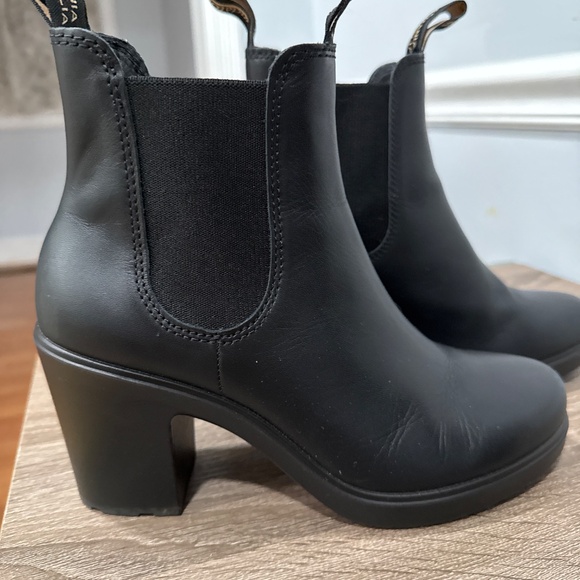 Blundstone heeled boots - Picture 2 of 3